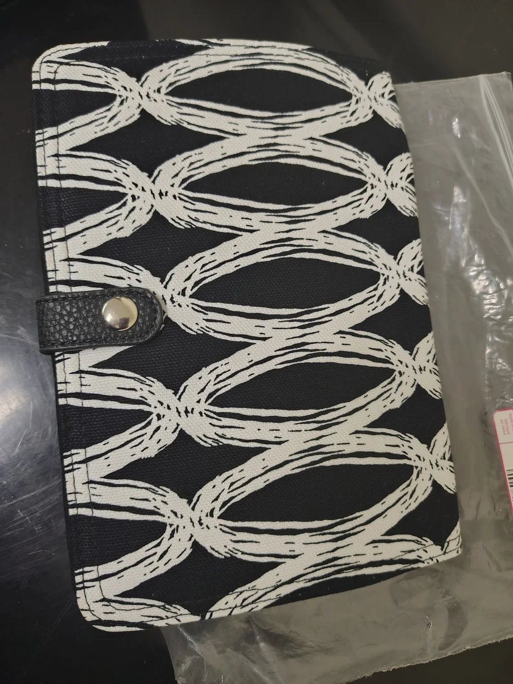 Thirty One Double Up Crossbody in Black Links